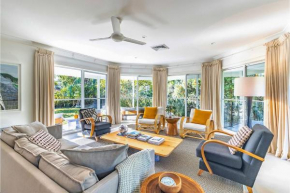 Celeste, 26 Bonito Street - Tranquil, Stylish & Pet friendly